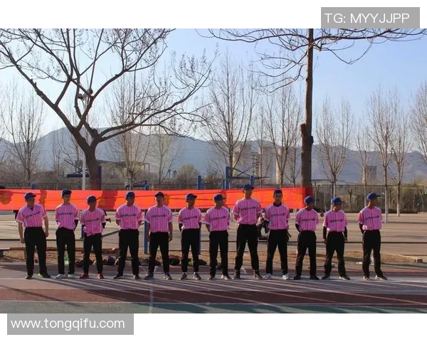 迎新乡小学足球队奋勇争先展现青春风采助力校园体育文化发展